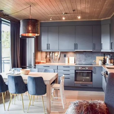 아파트 Lovely In With Kitchen 게일로